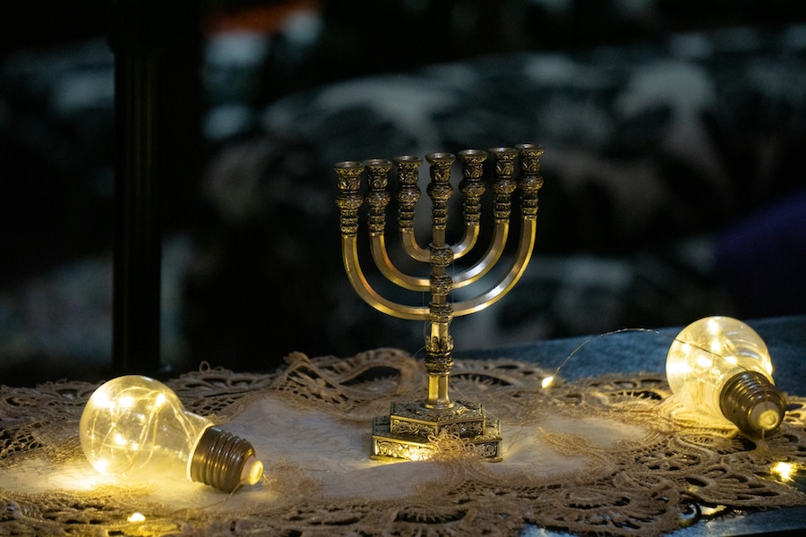 Meet the Jews Who’ve Been Innovating Artificial Intelligence Since Before You Even Used a PC